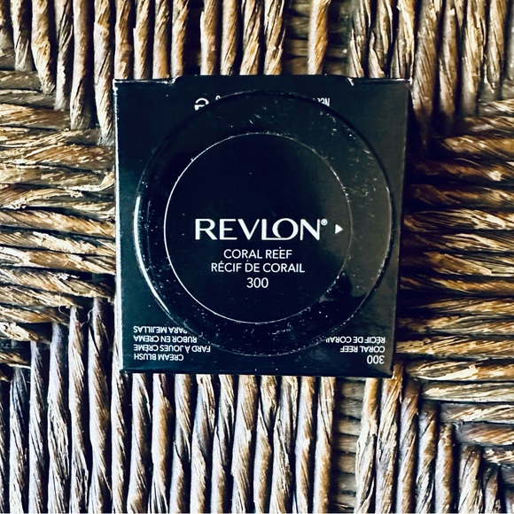 ✨♥️ Revlon Photo Ready Cream Blush ♥️✨ Coral Reef ♥️ - Picture 4 of 9